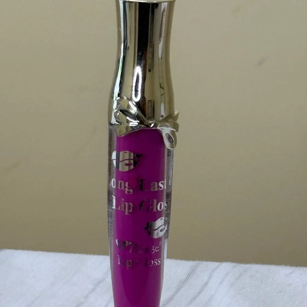 Amuse Lip Gloss in Bold Pink